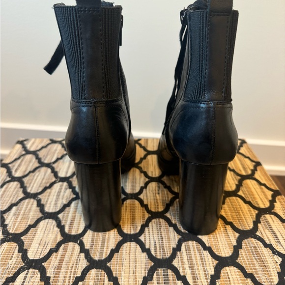 Heel ankle boots - Picture 4 of 4